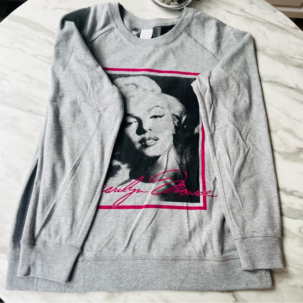 Marilyn Monroe All Over Print Reversible Crewneck Women’s Sweatshirt Size Large - Picture 7 of 9